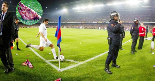 Video El Clasico: Luis Figo và chiếc đầu lợn huyền thoại